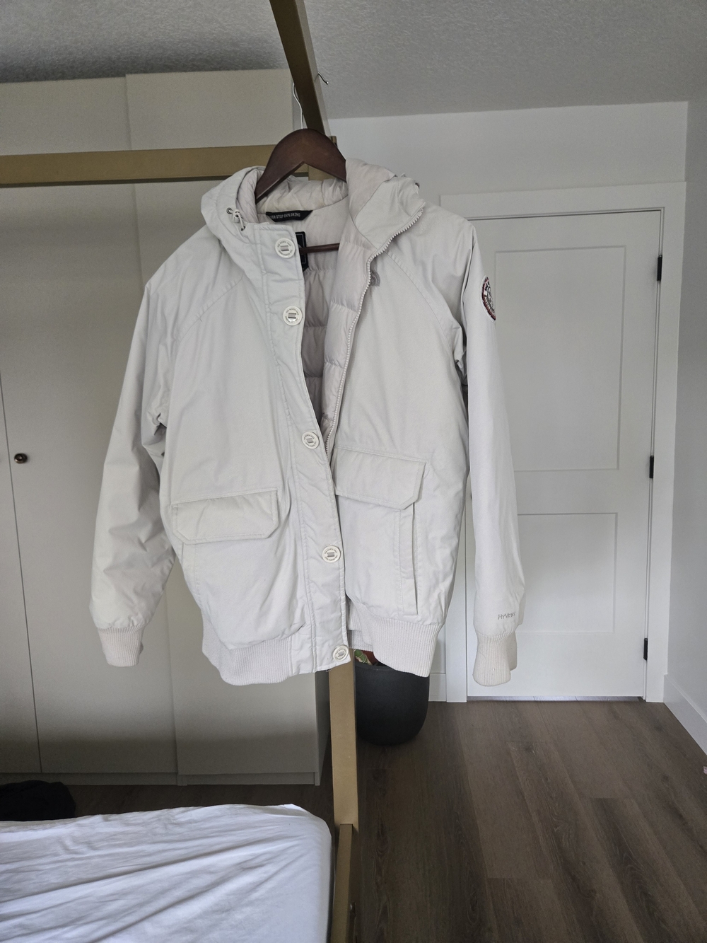 The North Face Women's Cream Hooded Puffer Jacket